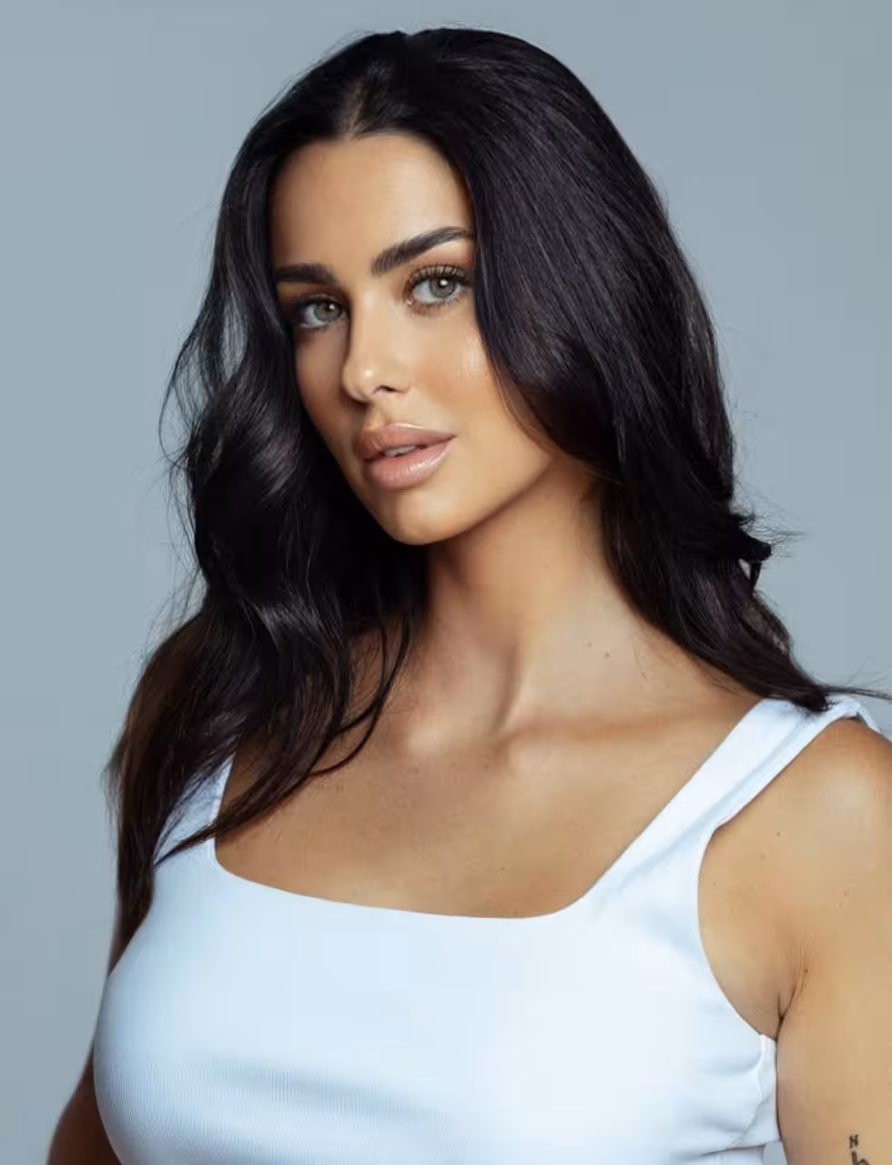 Aroa russian 4 bride