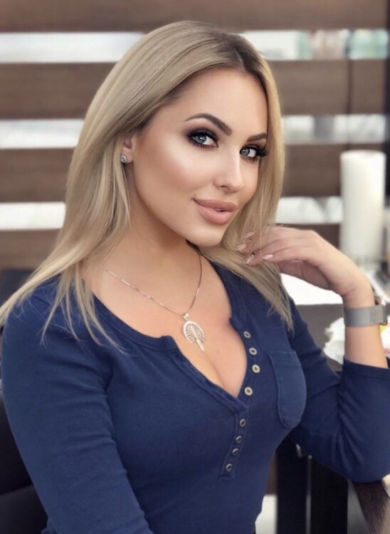 Kristina ukrainian charm dating