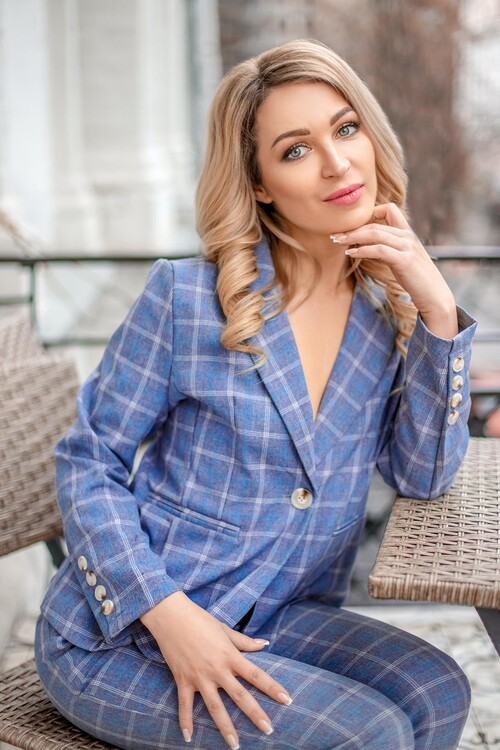 Elena ukrainian dating sites reviews