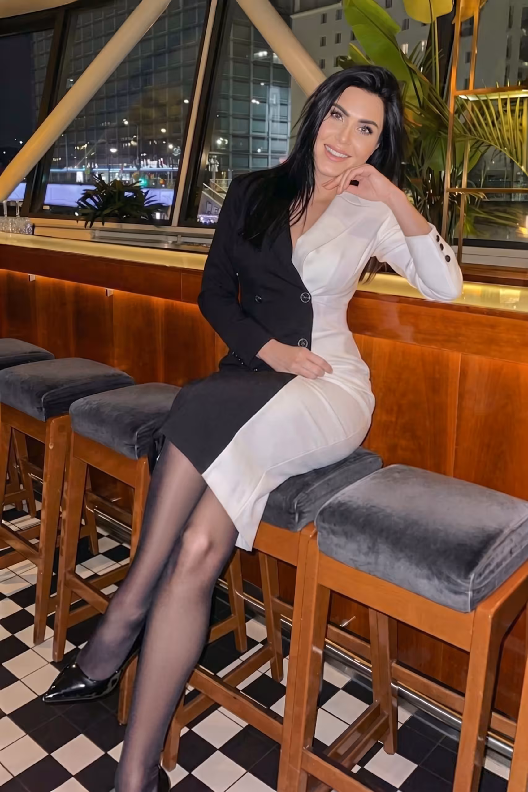 Visit Lady's Profile